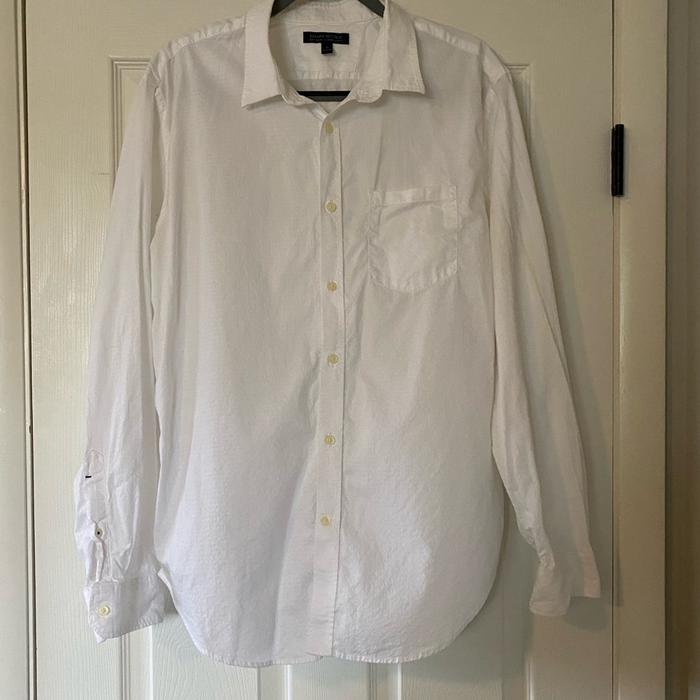 Men’s Banana Republic Button Down, Size XL